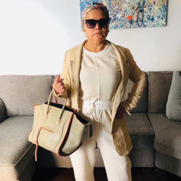 Beige linen blazer - Picture 3 of 7